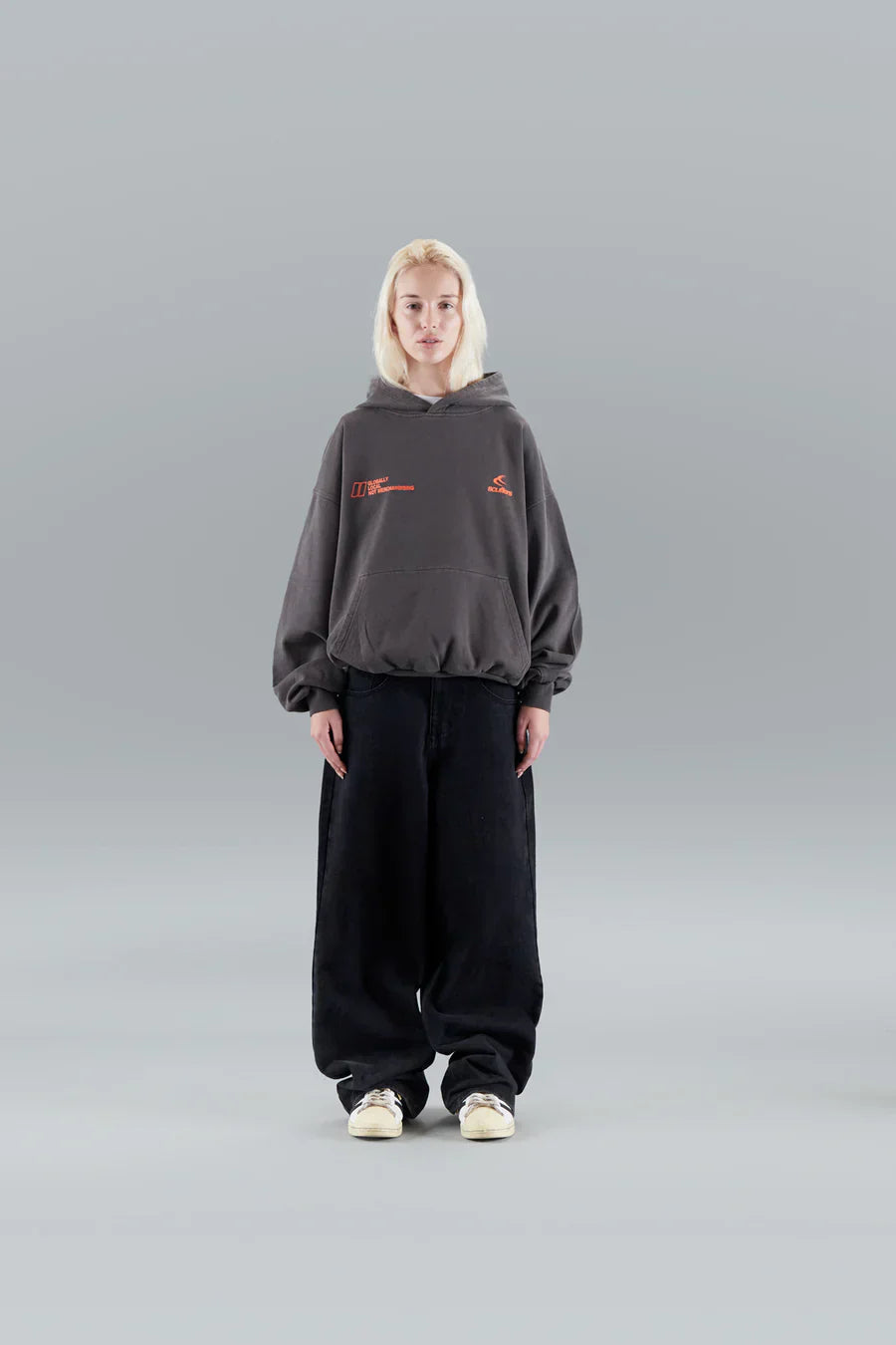 HoodScript | Unisex oversized hoodie met letterprint – Streetwear-trui, zacht en warm, casual urban stijl