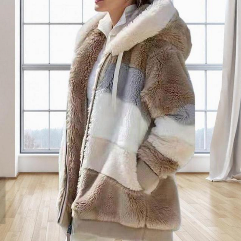 Mirela | Oversized imitatiebontjas met capuchon voor dames - stijlvolle en warme winterjas
