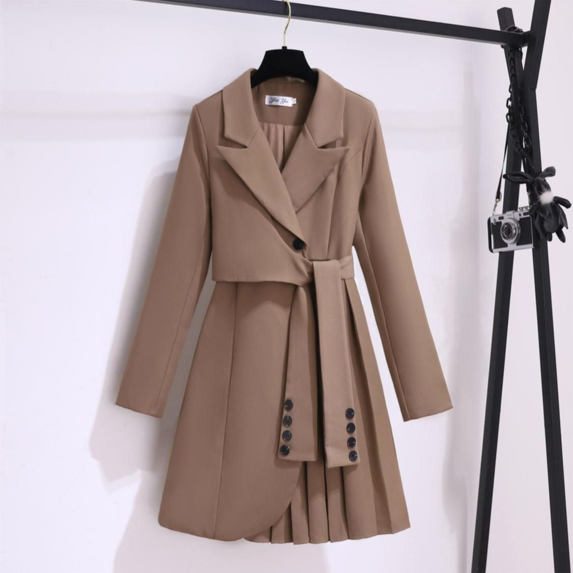 Stina | Elegante blazerjurk – Chique zwart getailleerd model, lange mouwen, geschikt voor kantoor en feestjes