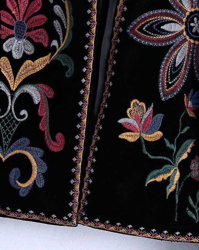 Feyona | Zwart fluwelen open blazer voor dames - kleurrijke geborduurde bloemenjas, retro-vintage stijl
