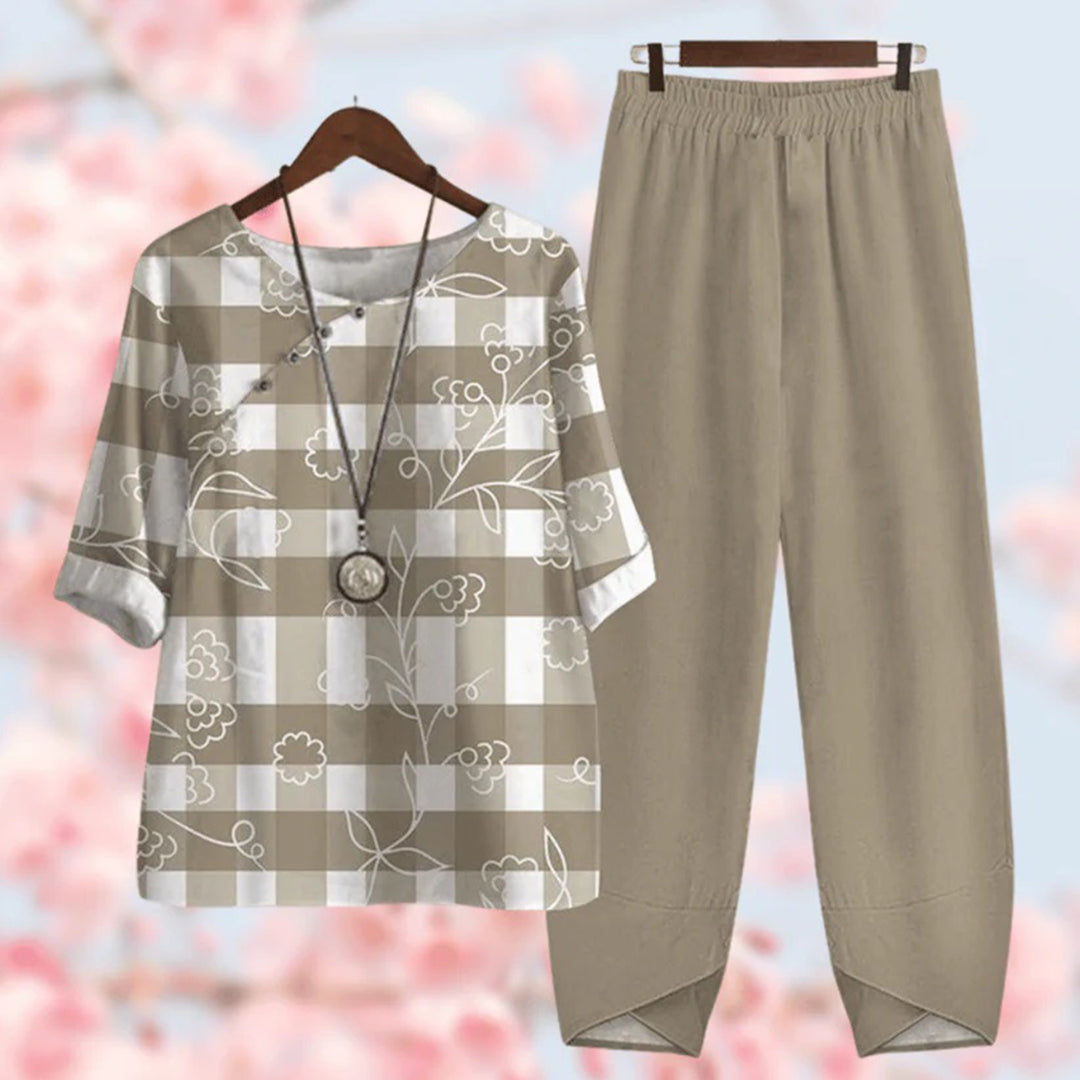 Xelthira | Casual Women's 2-Piece Set - Half Sleeve Blouse and Matching Trousers