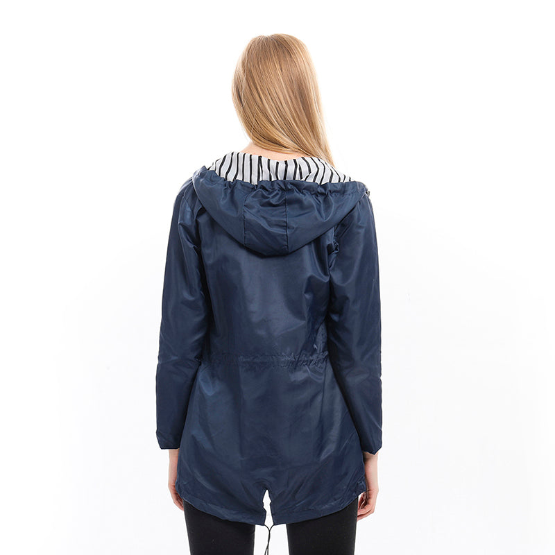Cadence | Waterdichte regenjas voor dames - Klassieke lichtgewicht, ademende & stijlvolle bovenkleding voor bescherming bij elk weertype