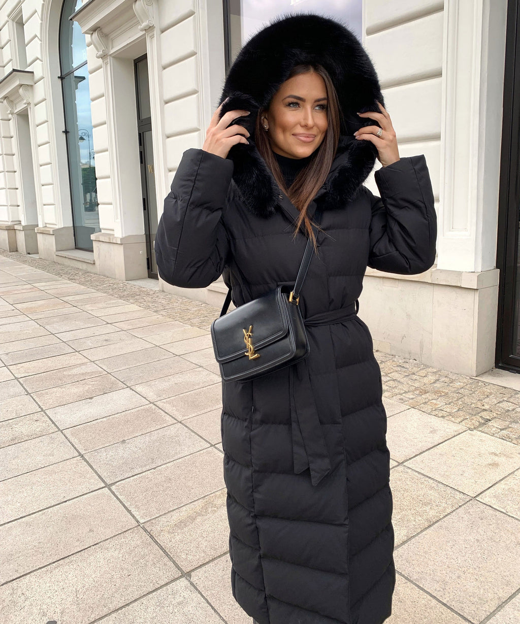 Gitte | Zwarte parka met capuchon voor dames – Waterdichte winterjas voor buiten en casual kleding