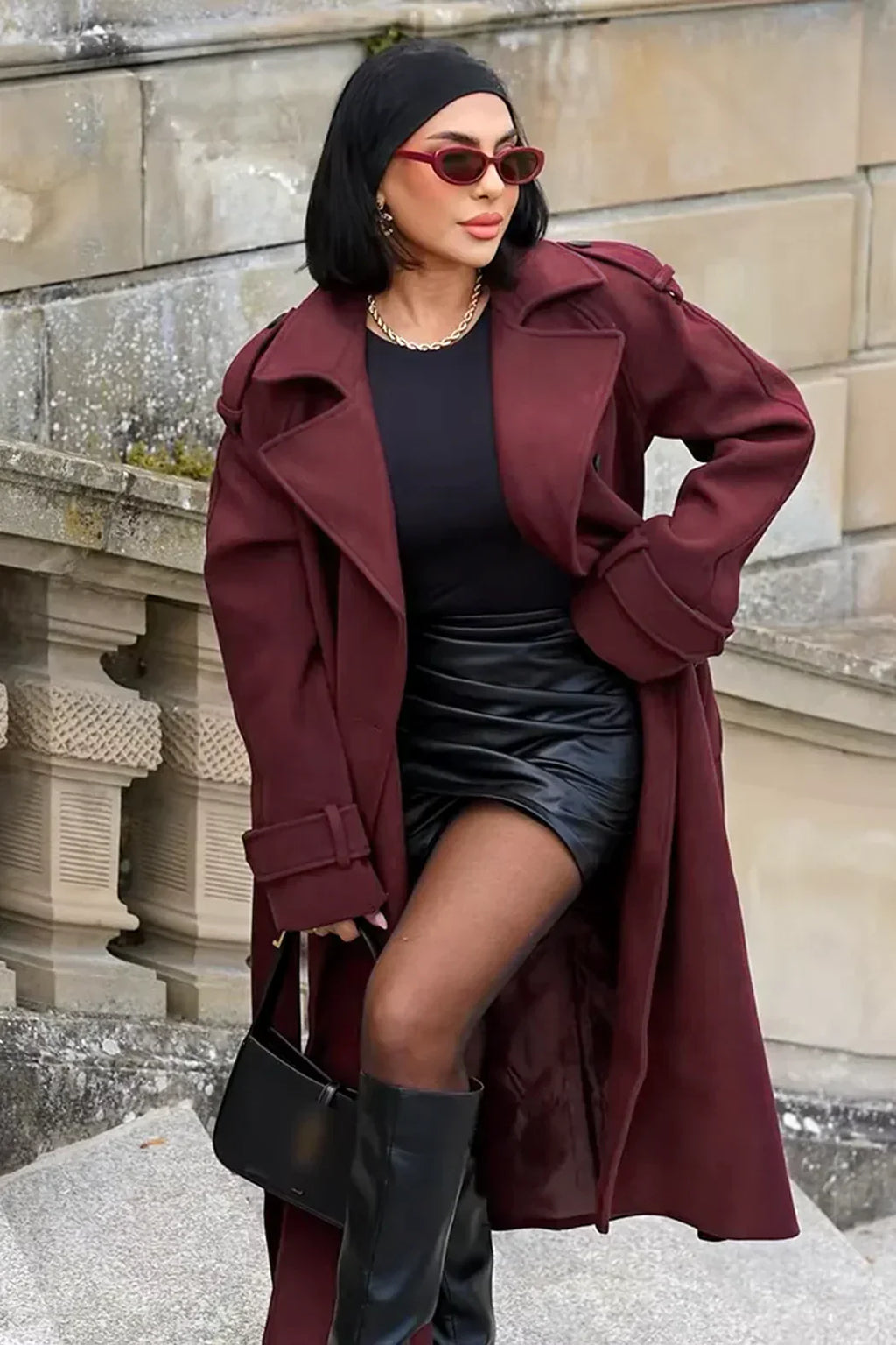 Liva | Oversized bordeauxrode trenchcoat voor dames – Elegante lange jas voor herfst, winter