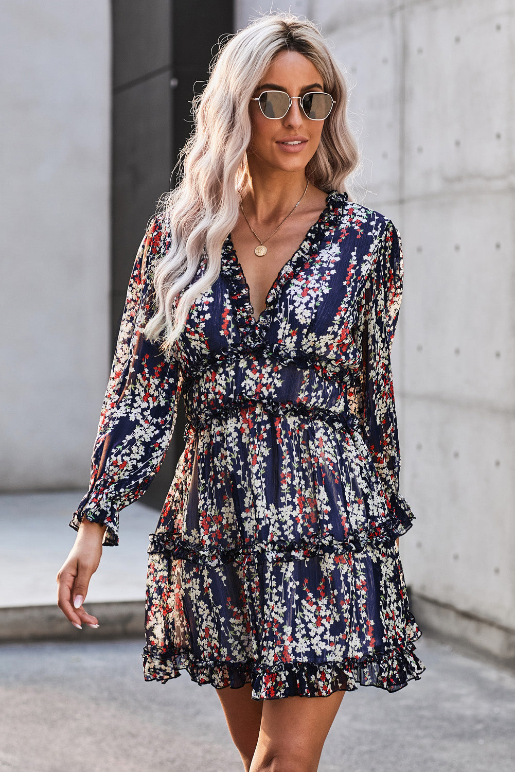 Paelina | Dames Jurk met Bloemenprint – Jurk met V-hals, Open Rug en Ruches voor Feestelijke Gelegenheden