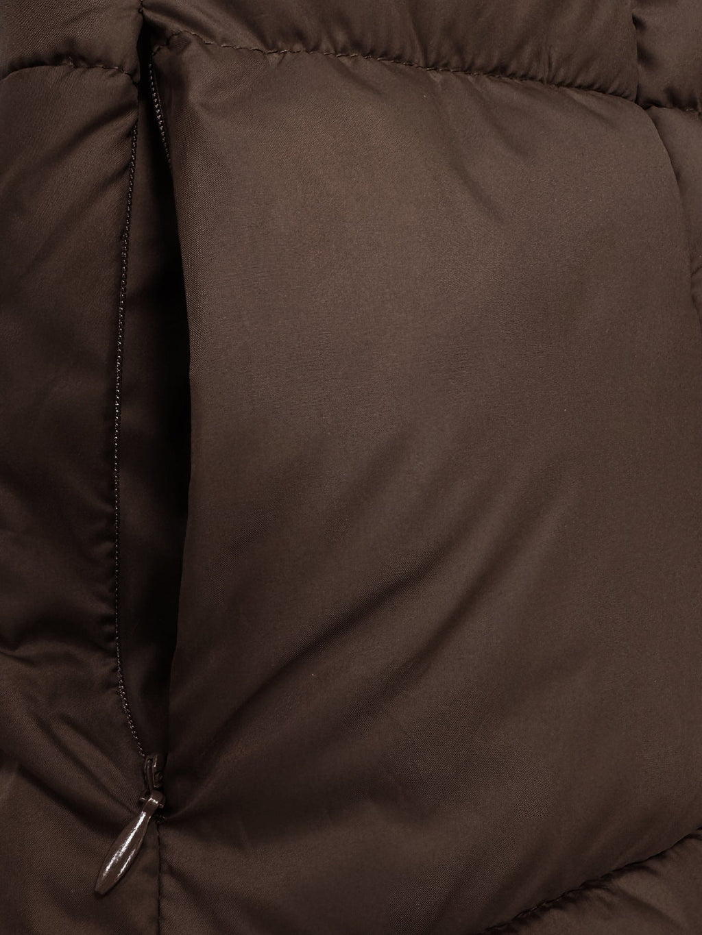 Mireille | Lange donzen winterjas met capuchon, volledige ritssluiting, warm en waterdicht voor dames