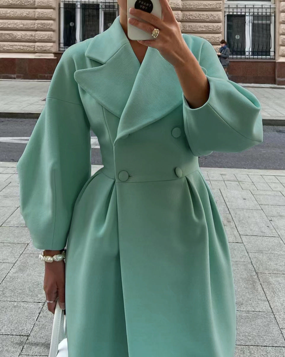 Kensyl | Elegante damesjas met dubbele knoopsluiting – Winterjas in jurkstijl