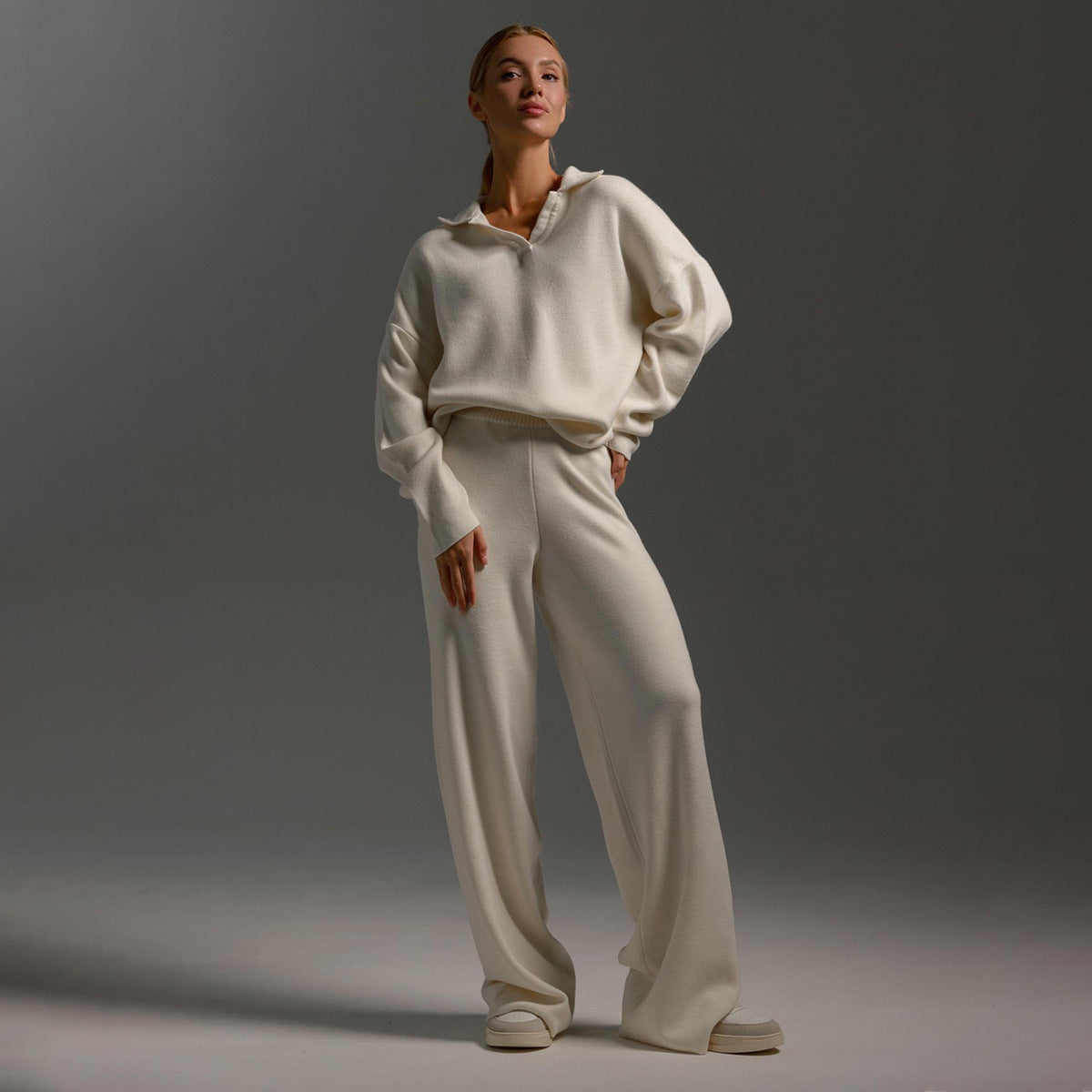Nixie | Knitted Women's Loungewear Set - Comfortable Full Sweater and Joggers