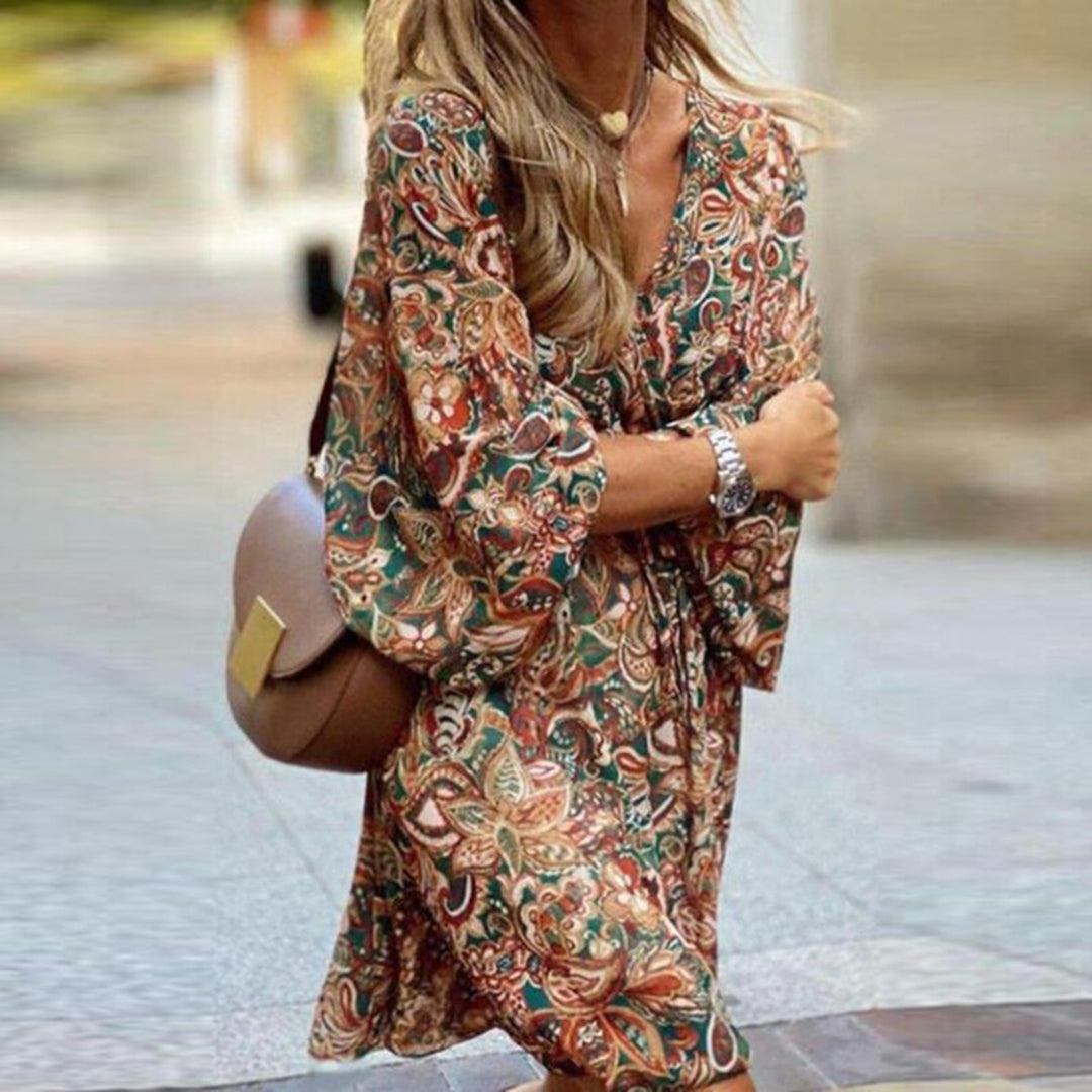 Ismena | Elegant mini dress with paisley print - V-neck, long bishop sleeves