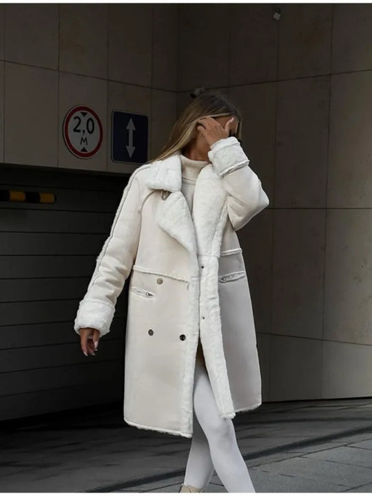 Bridget | Dikke, pluche gevoerde winterjas voor vrouwen - lange, elegante trenchcoat voor koud weer