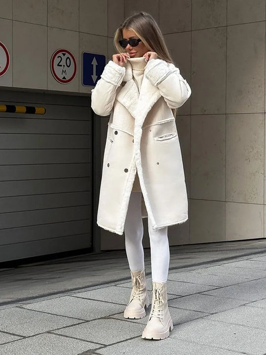 Bridget | Dikke, pluche gevoerde winterjas voor vrouwen - lange, elegante trenchcoat voor koud weer