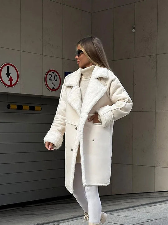 Bridget | Dikke, pluche gevoerde winterjas voor vrouwen - lange, elegante trenchcoat voor koud weer