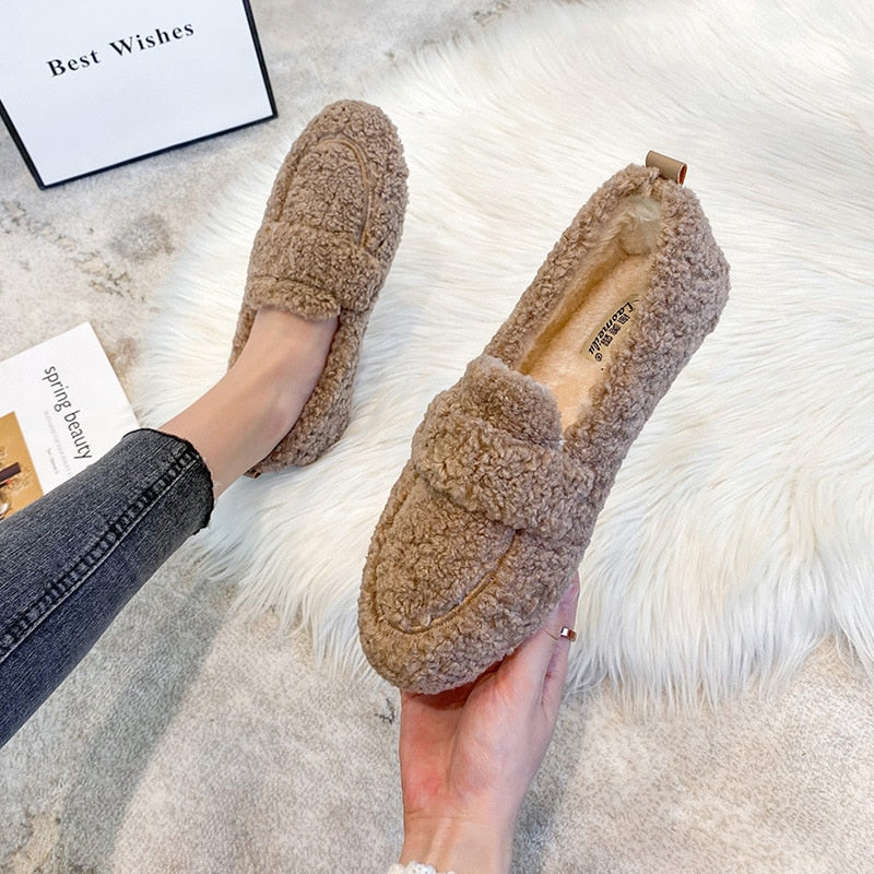 Melira | Warme pluche damesslippers – Zachte en comfortabele binnenschoenen