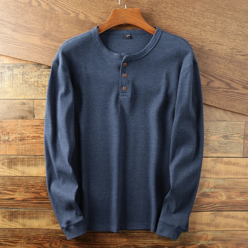 Aleksander | T-shirt Henley à manches longues pour homme – maille gaufrée, mélange de coton de qualité supérieure
