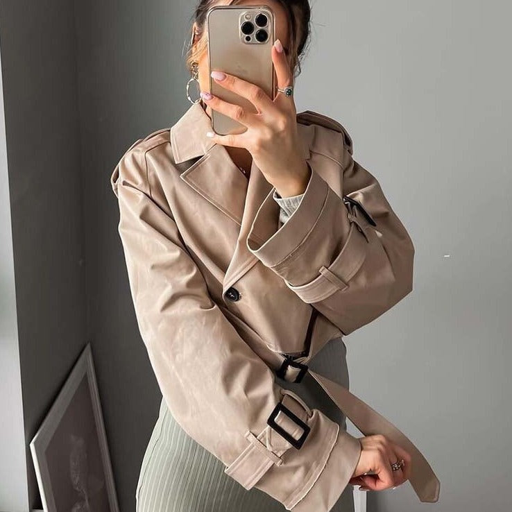 Hedda | Korte trendy dames Trenchcoat - Beige Lichtgewicht Modieuze Bovenkleding