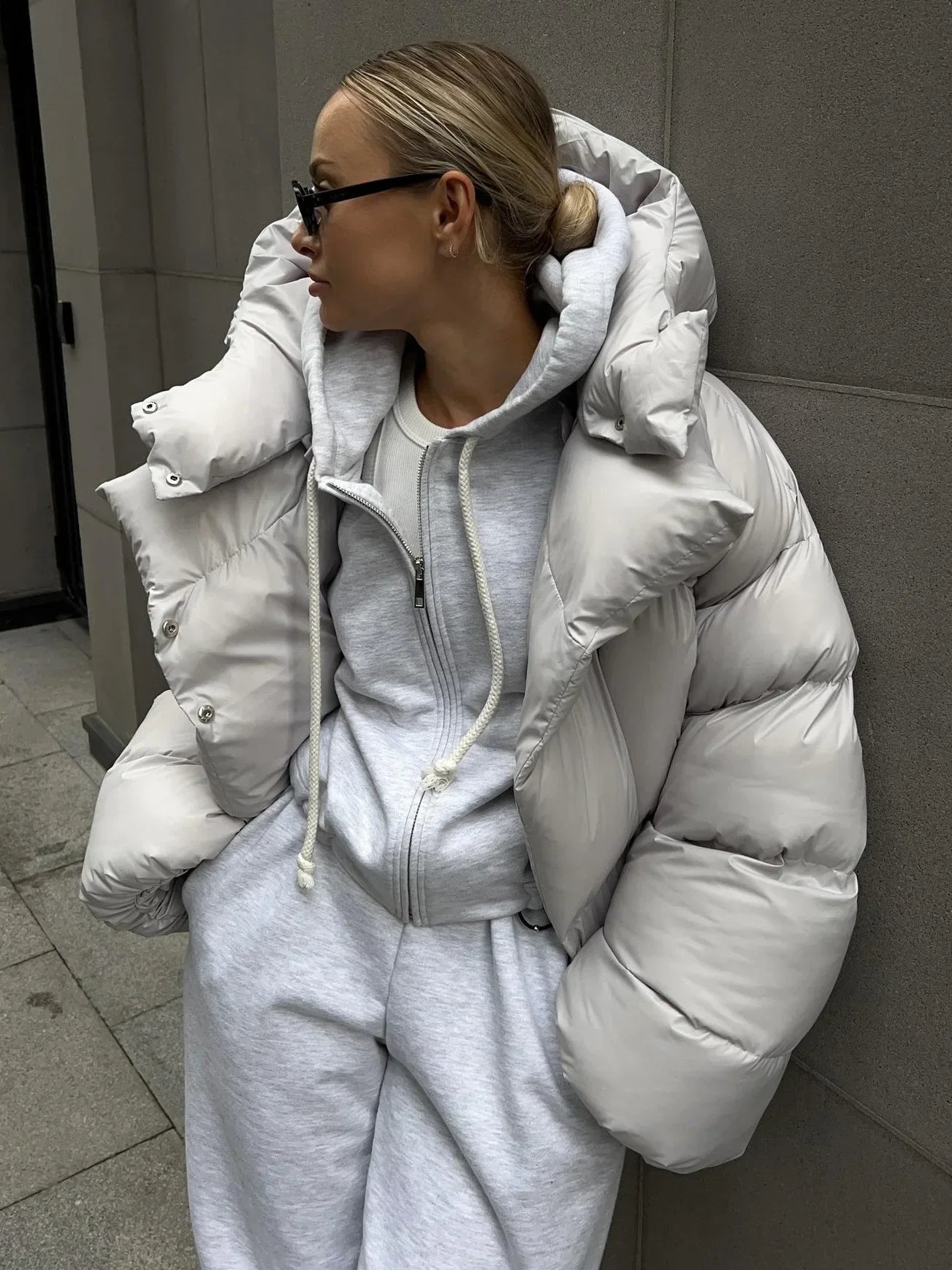 Elvaria | Dikke pufferjas voor dames – Warme winterjas met drukknoopsluiting, casual outdoorstijl