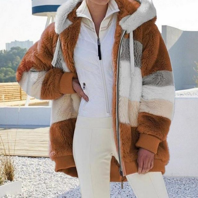Mirela | Oversized imitatiebontjas met capuchon voor dames - stijlvolle en warme winterjas