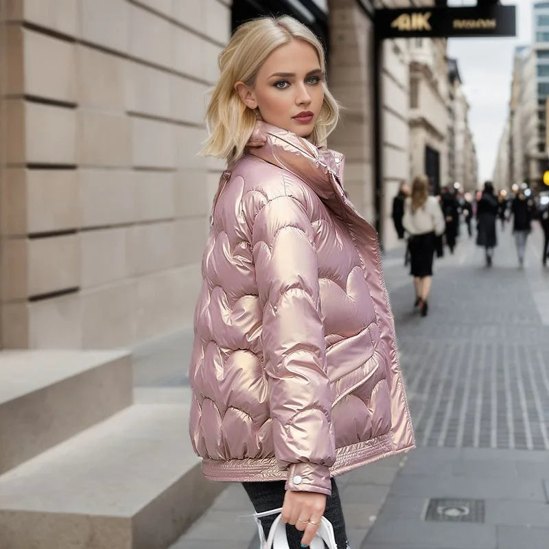 Corinne | Metallic Pufferjas met Curve Patroon & Staande Kraag voor Vrouwen