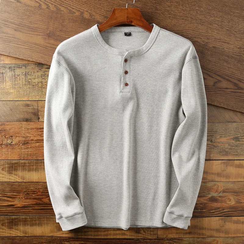 Aleksander | T-shirt Henley à manches longues pour homme – maille gaufrée, mélange de coton de qualité supérieure