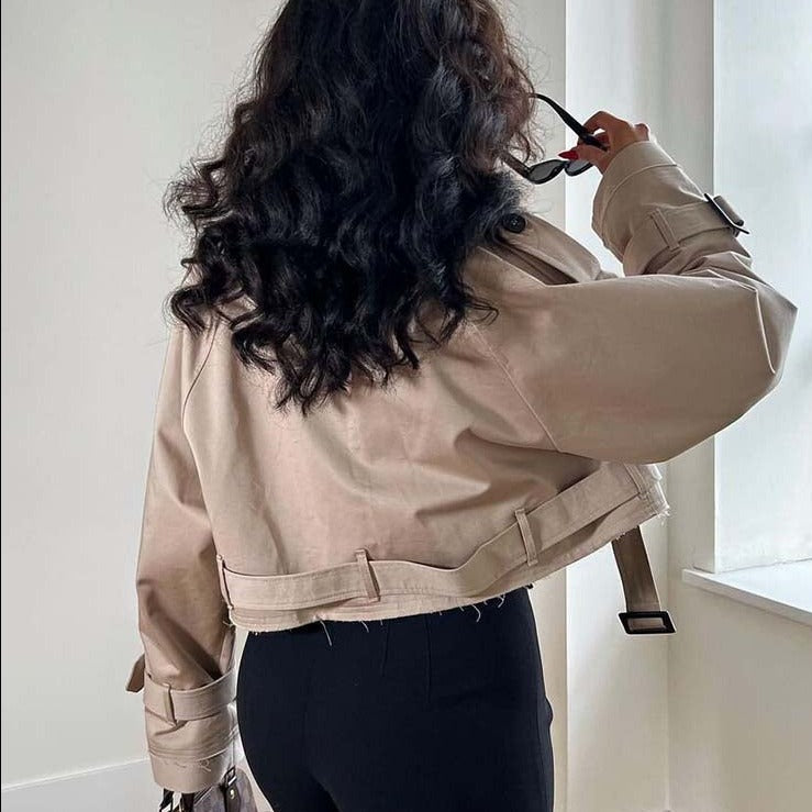 Hedda | Korte trendy dames Trenchcoat - Beige Lichtgewicht Modieuze Bovenkleding