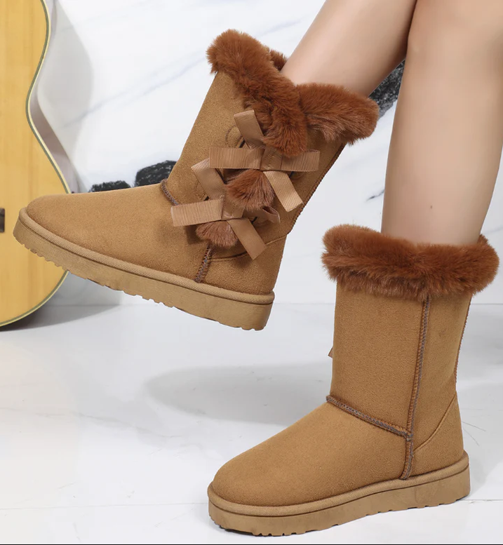 Cailyn | Classic Women's Snow Boots with Fur Lining and Bow Detail - Stylish and Warm