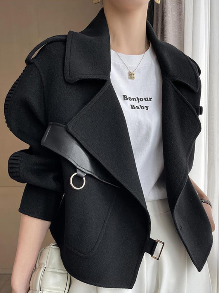 Eulalie | Elegant women's wool jacket - short, loose fit
