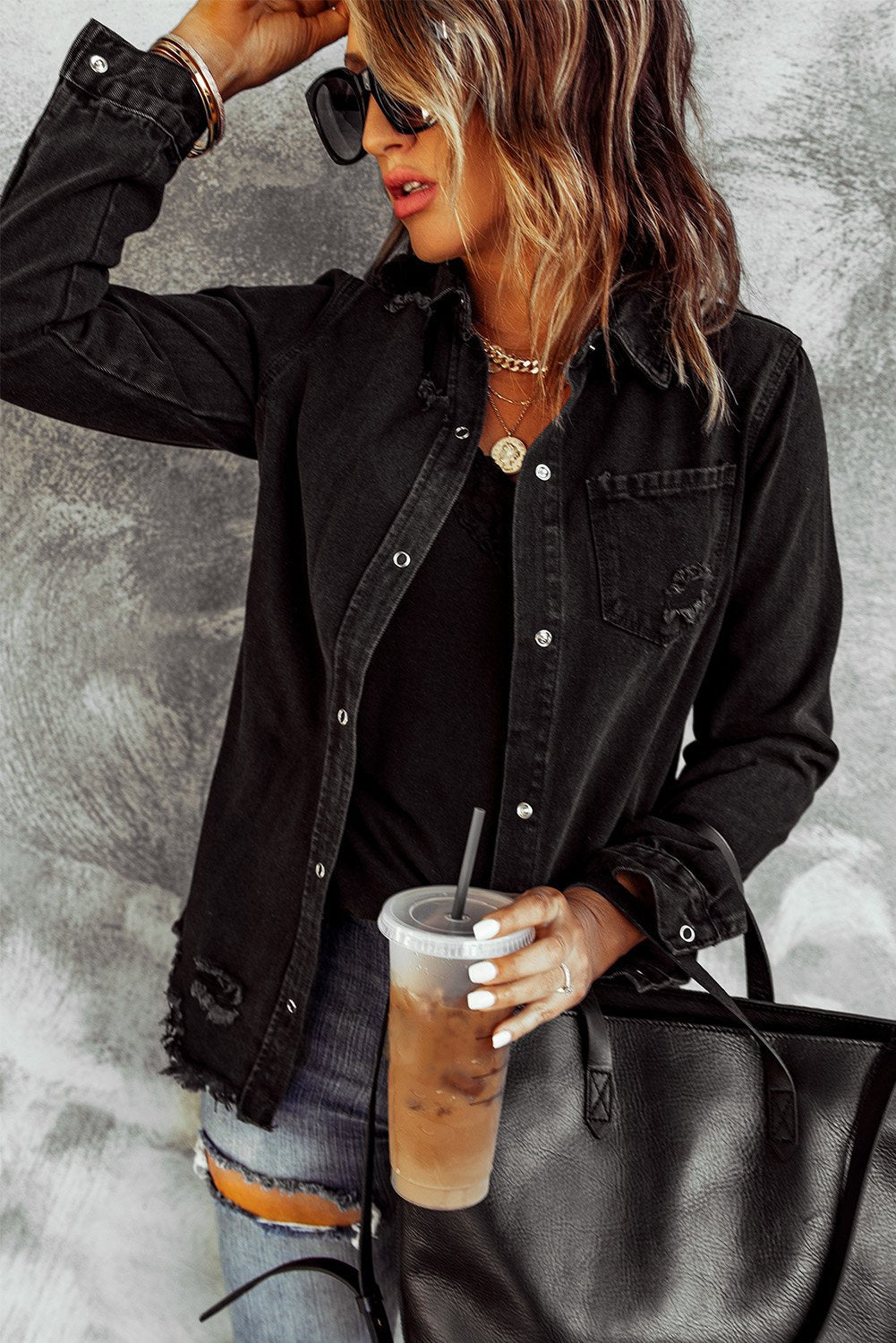Yarlina | Dames Zwarte Gescheurde Spijkerjas – Gewassen Denim Jack met Knopen