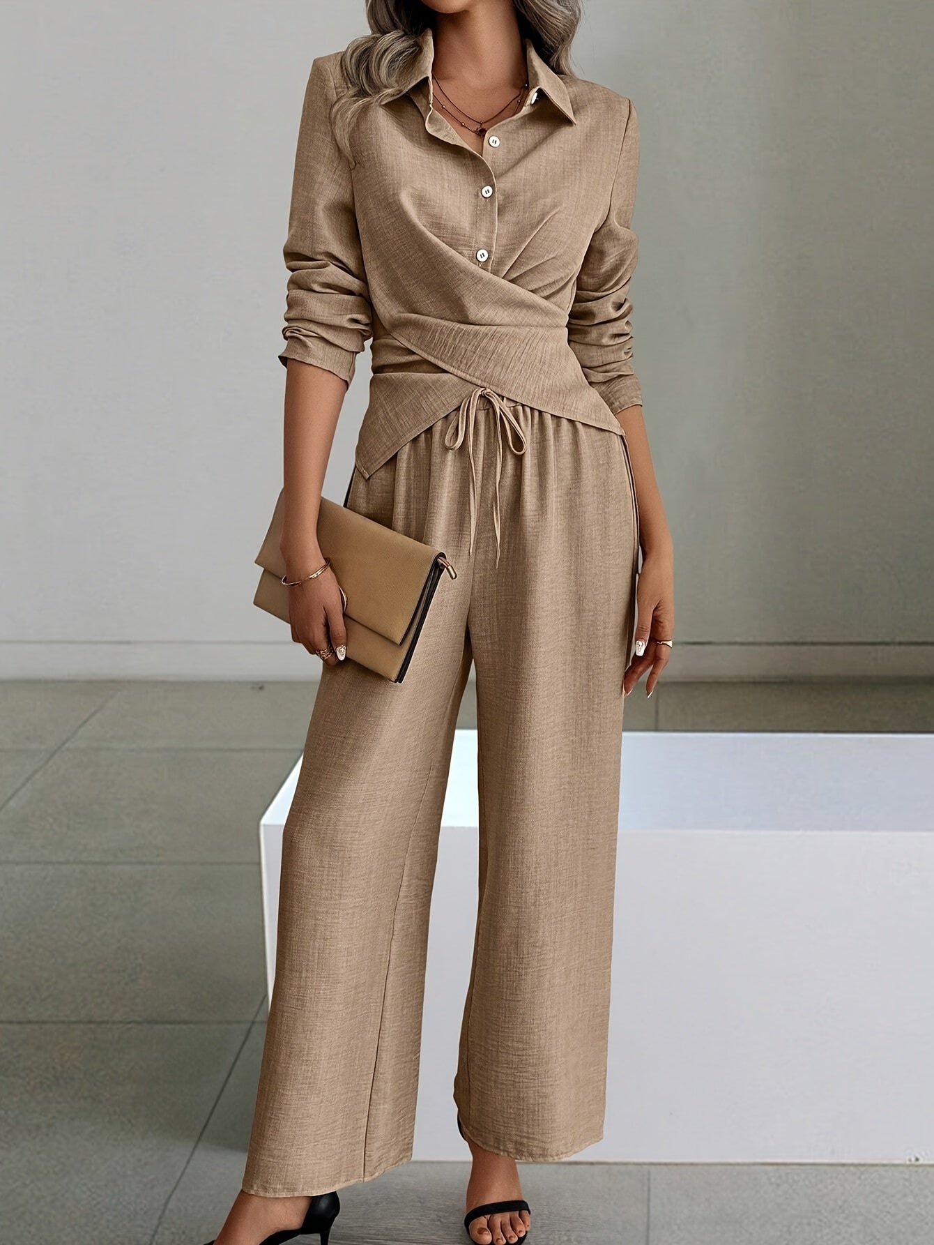 Cirilla | Dames 2-delige set: Top met gekruiste taille & broek met wijde pijpen, casual loszittend pak