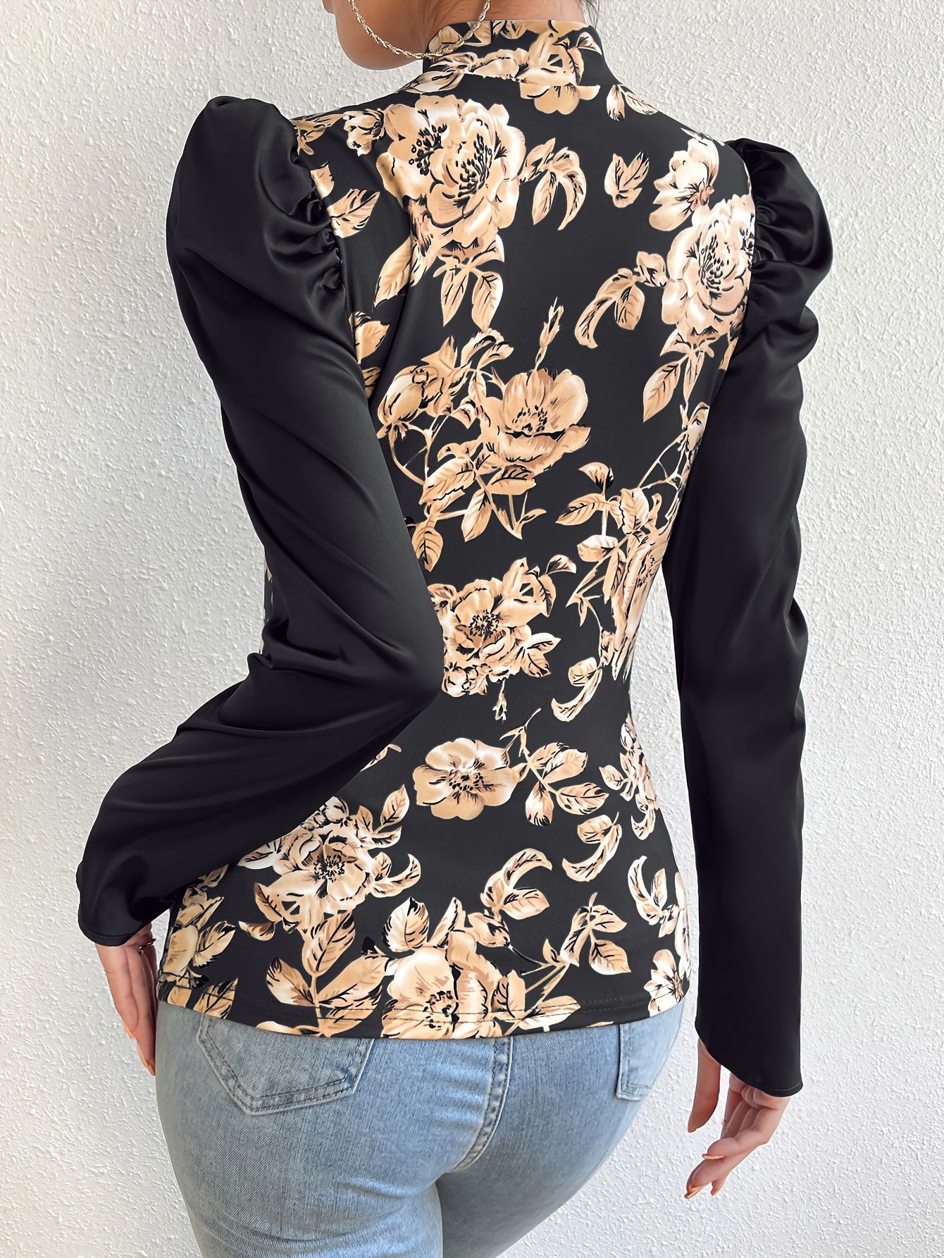 Korinna | Blouse met bloemenprint voor dames - Hoge hals, lange mouwen, slanke pasvorm, elegante feestjurk