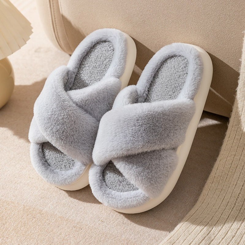 Tegan | Pantoufles douillettes et moelleuses à brides croisées - Confort et douceur, chaussures d'intérieur