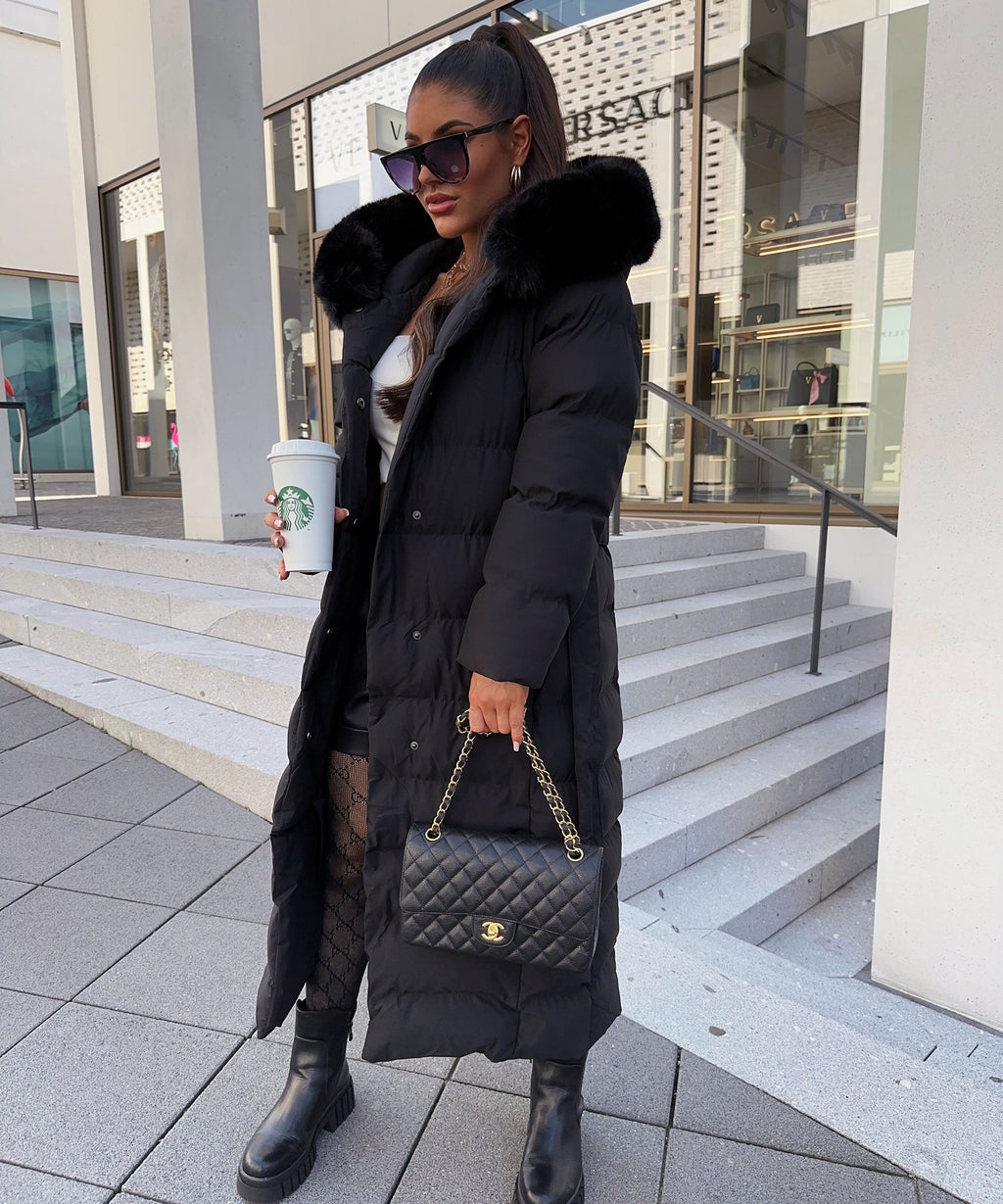Gitte | Zwarte parka met capuchon voor dames – Waterdichte winterjas voor buiten en casual kleding