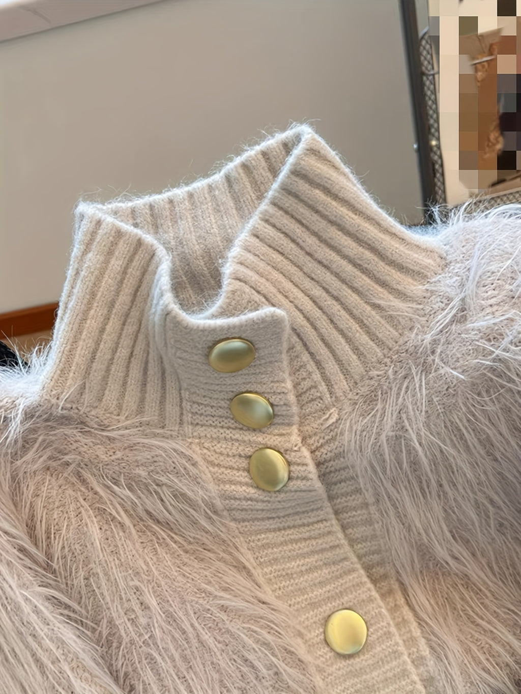Cerys | Elegant damesvest met knoopsluiting - luxe imitatiebont- en nertsmix, hoge hals