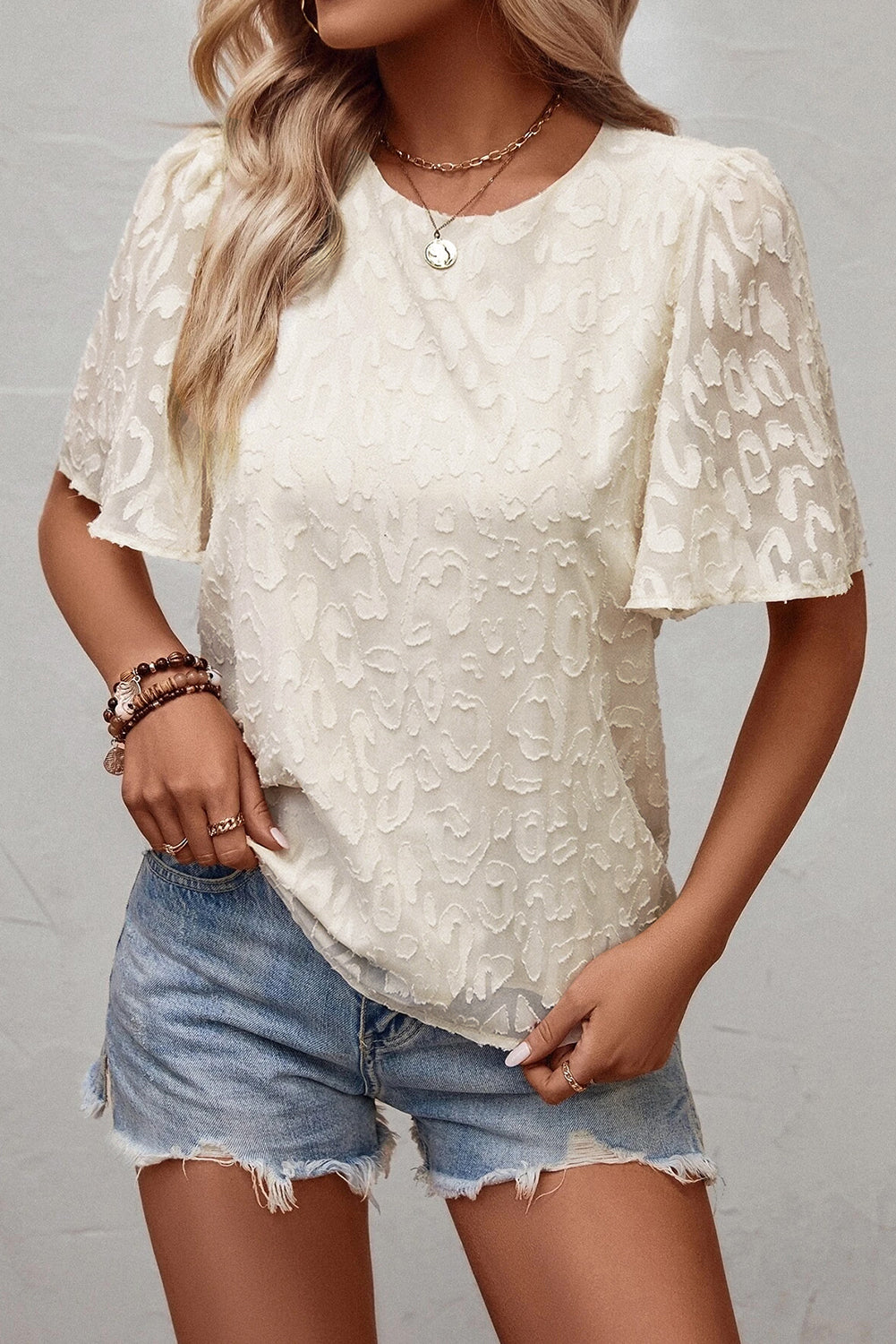 Mabelyn | Elegante jacquard vlindermouwblouse