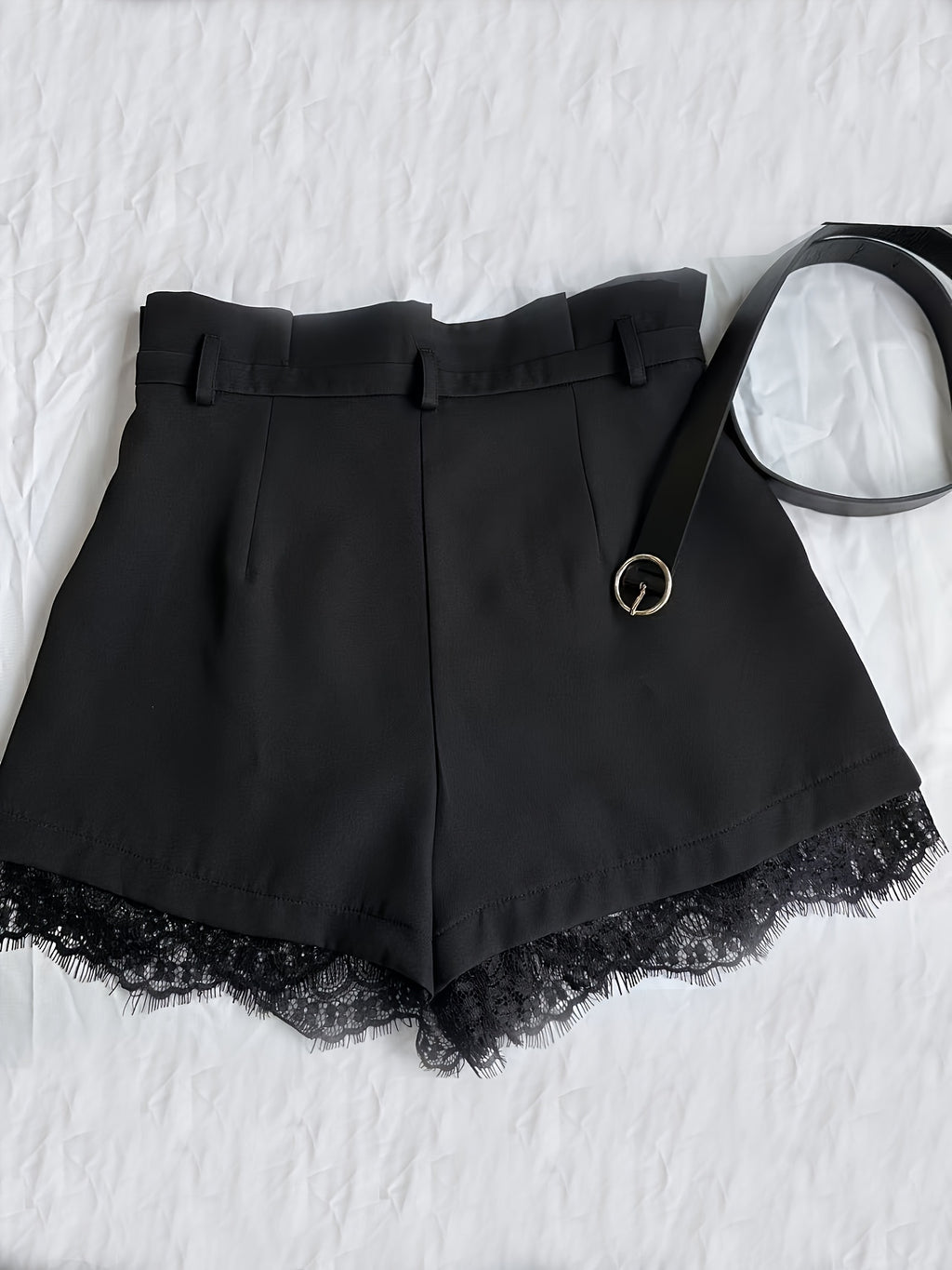 Islyra | Kantbroekje voor dames – Elegante zomerbroek met hoge taille en losse pasvorm