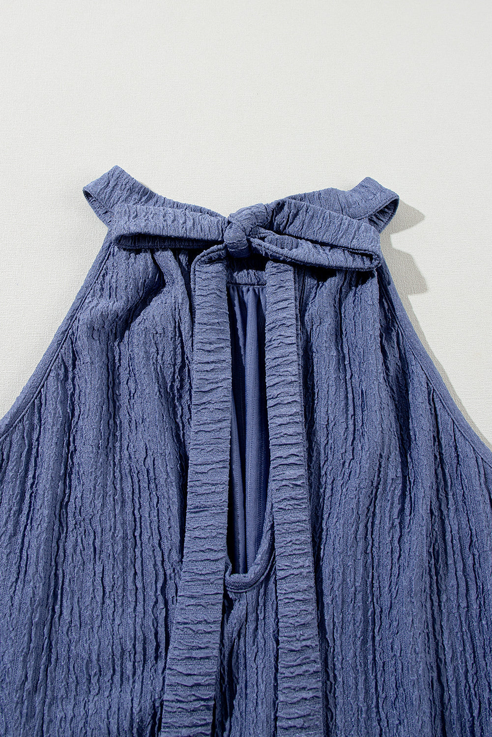 Nelian | Knoop Rug Hoog Hals Crinkle Textuur Romper