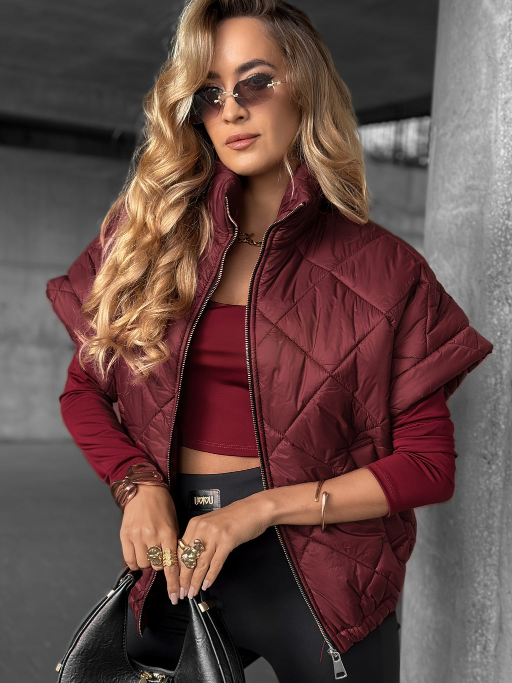 Azlina | Damesjas met korte mouwen en gewatteerde voering, mouwloze bodywarmer