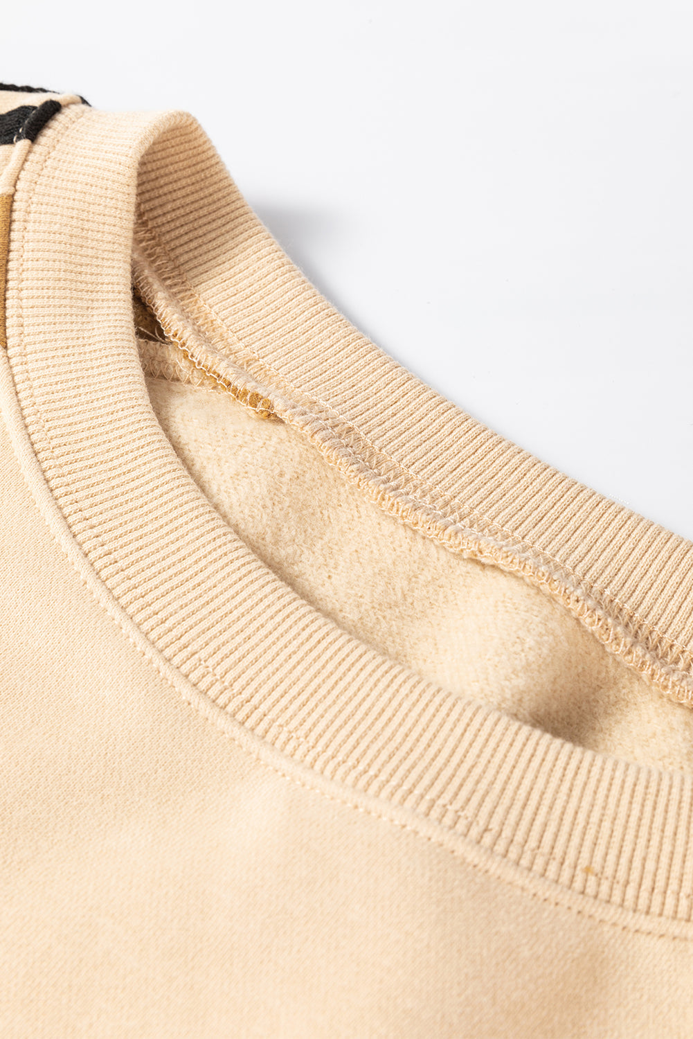 Amira | Beige Gestreept Patchwork Losvallende Schouder Sweatshirt voor Dames