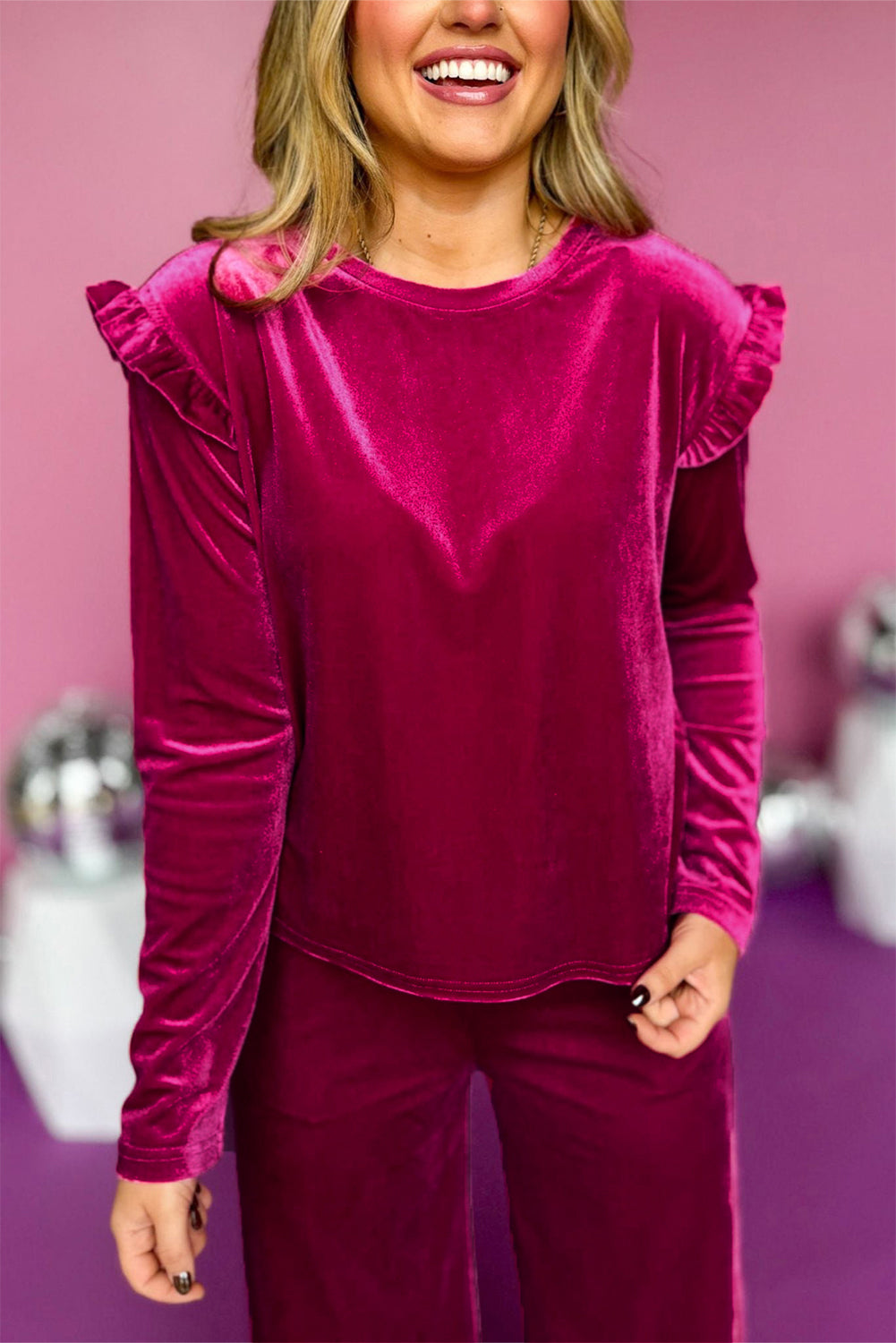 Britta | Fluwelen damestop en -broek met lange mouwen - elegante vrijetijdskleding met ruches