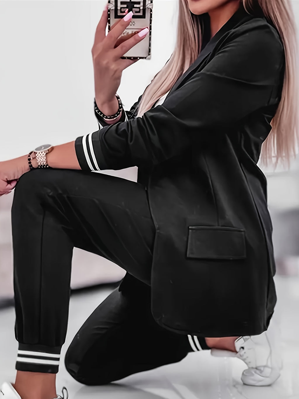 Jessenia | Women's Set with Striped Cuff and Ankle, Casual Blazer and Trousers - Knitted Polyester-Plastex Mix