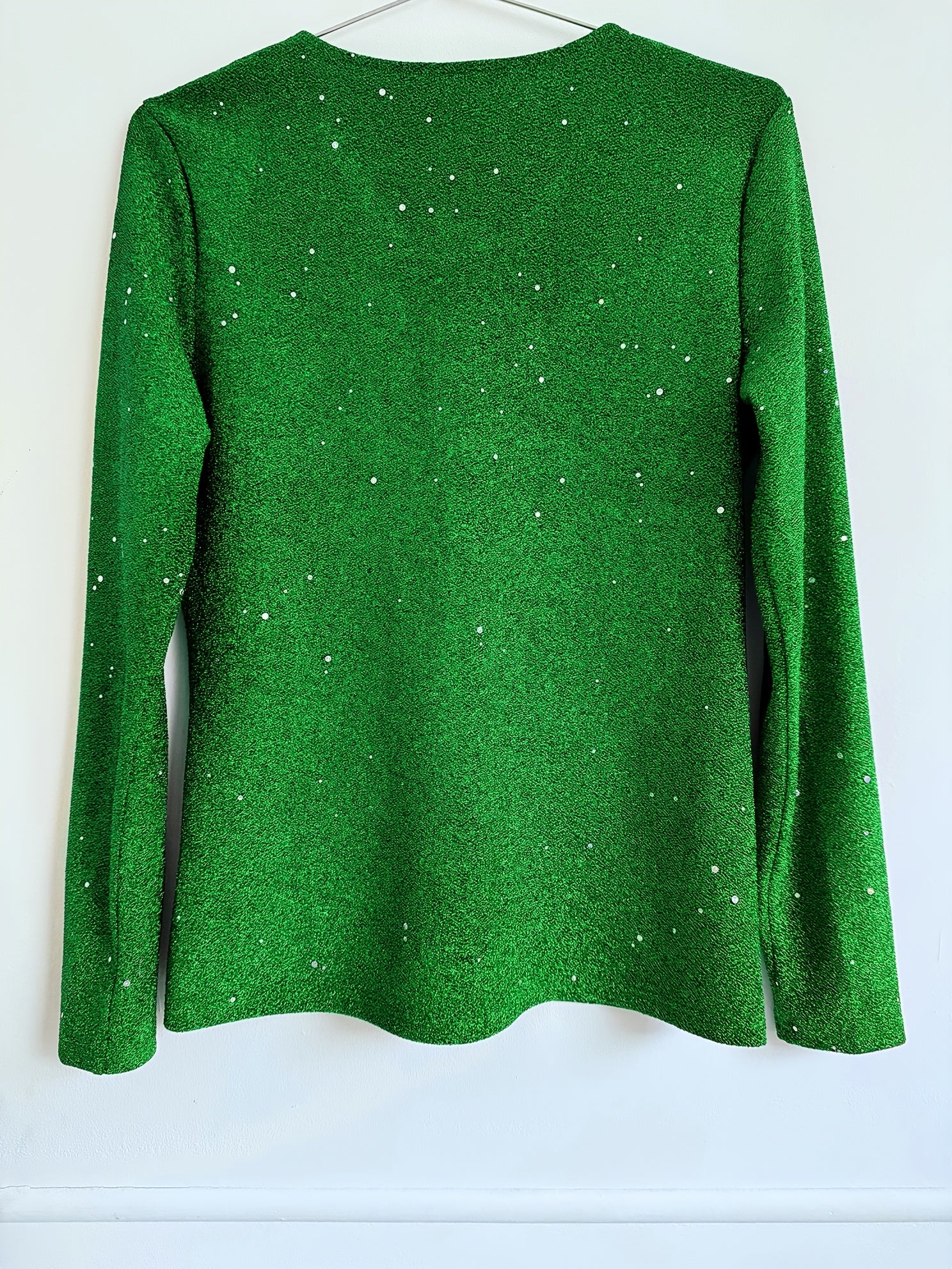 Pavlina | Elegant V-neck Long Sleeve Women's T-Shirt with Sequin Detail - Fashion Top with Style and Fit