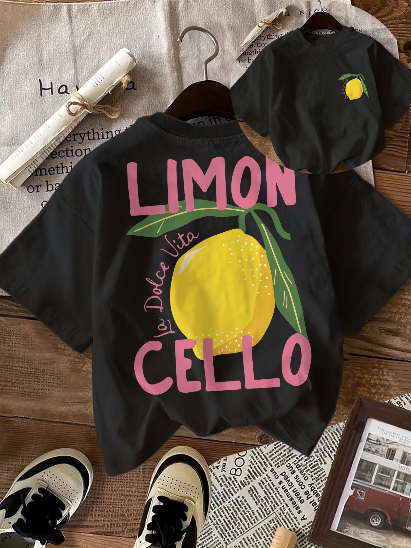 Cielle | Women's Lemon Graphic Print T-Shirt - Casual Short Sleeve Crew Neck Top
