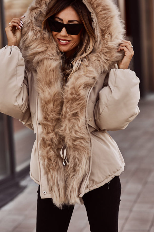 Lyvessa | Premium winterparka voor dames – Stijlvolle lange jas met capuchon van imitatiebont