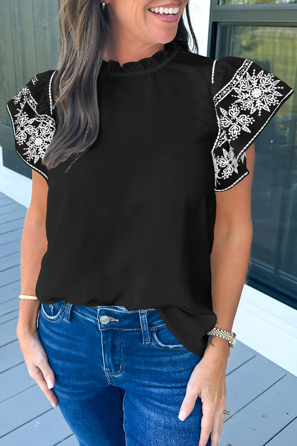 Kelsey | Geborduurde blouse met gerimpelde mouwen