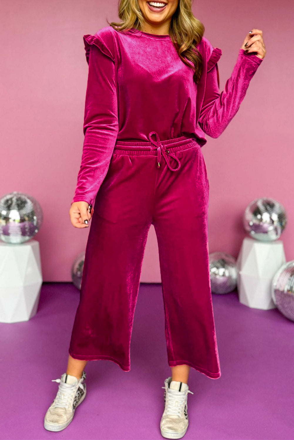 Britta | Fluwelen damestop en -broek met lange mouwen - elegante vrijetijdskleding met ruches