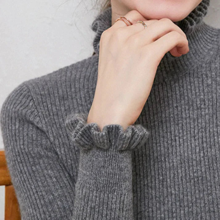 Mariska | Coltrui met gerafelde manchetten voor dames - Zachte, knusse rolkraag trui voor de winter