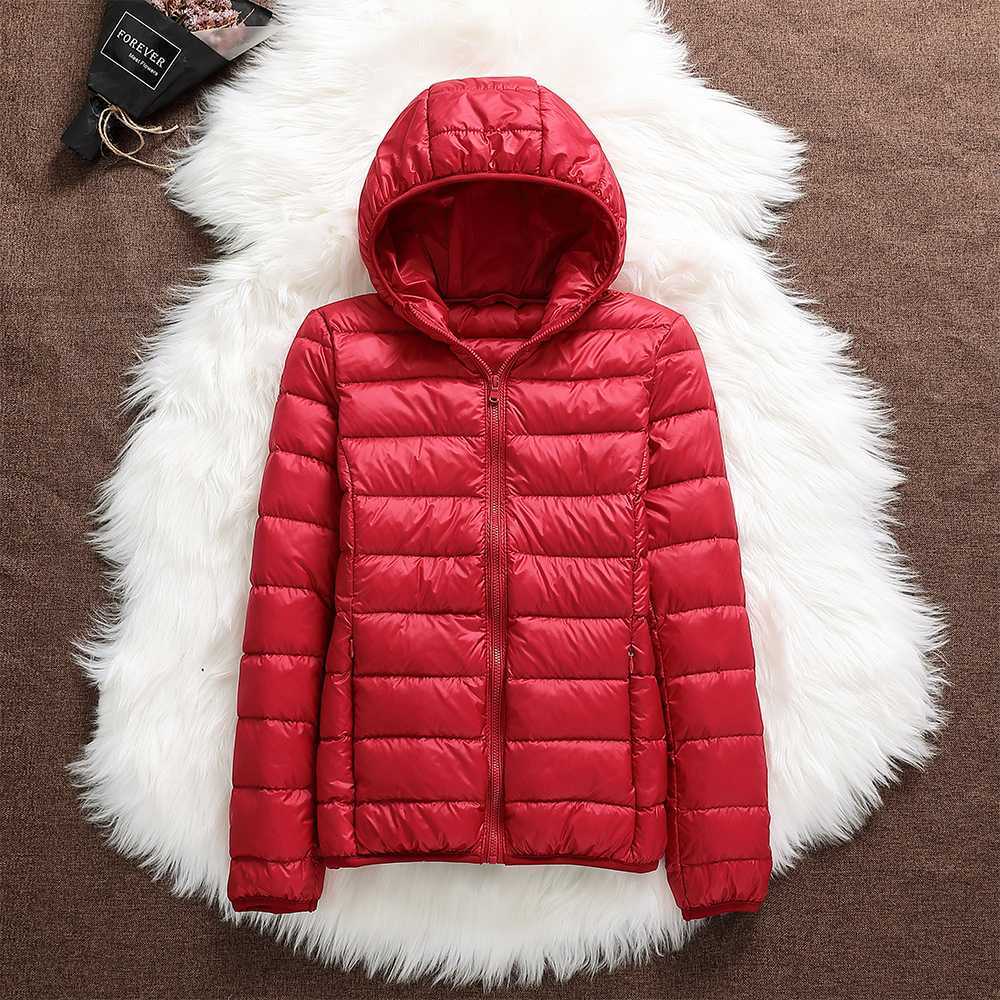 Jovella | Doudoune imperméable pour femme – Veste d'hiver chaude et légère avec capuche et isolation