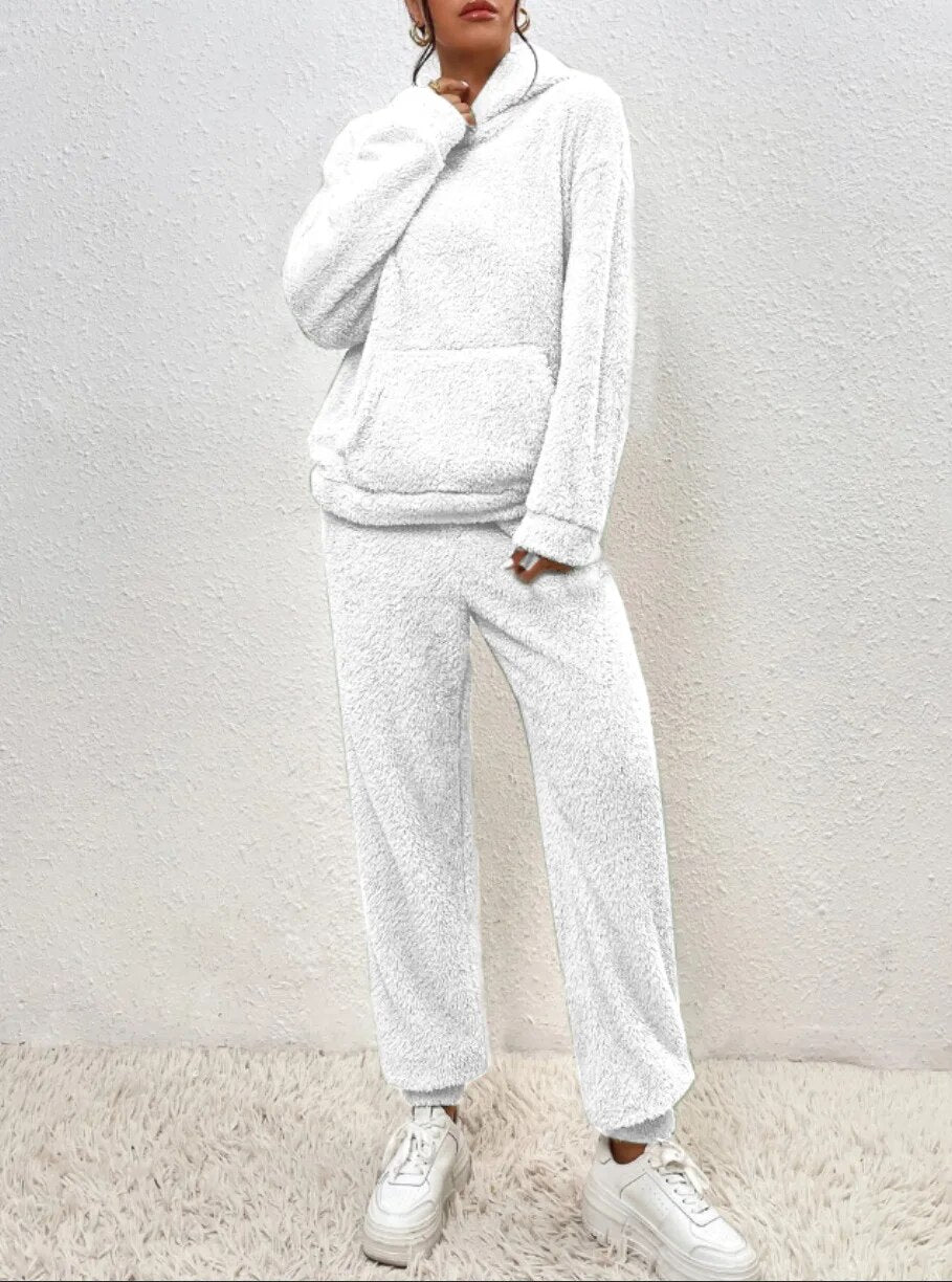 Wyntra | Fleece jumpsuit met capuchon en broek voor dames – Comfortabele loungewear, casual winteroutfit