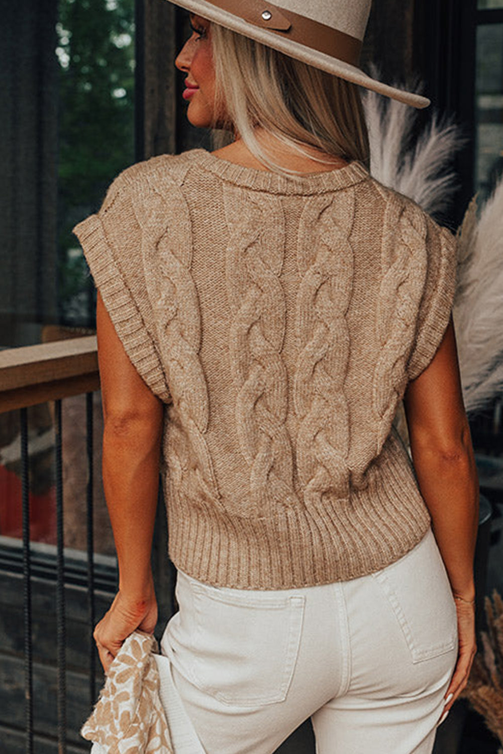 Clio | Beige gebreide trui met kabel voor dames - elegante mouwen met kap, lichtgewicht en stijlvol