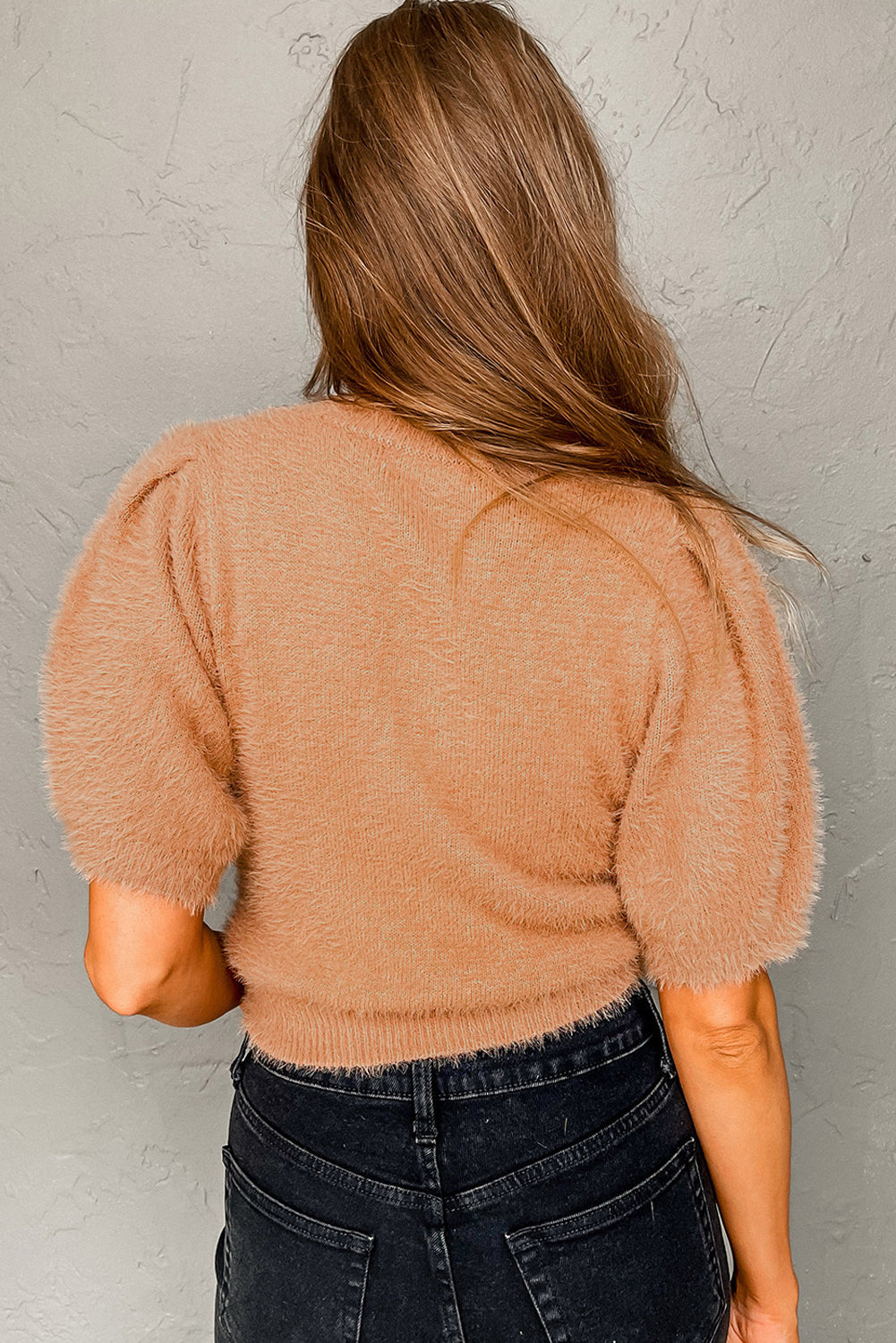 Sabina | Pull duveteux et élégant à manches courtes 