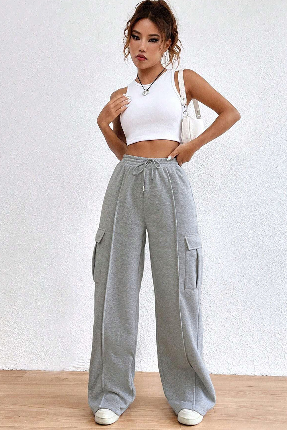 Caira | Lichtgrijze Cargo Trainingsbroek voor Vrouwen, Koord Taille, Casual Fit, Comfortabele Lounge Broek
